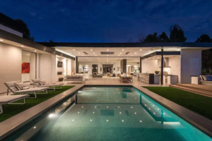 Who’s the Best Villa Rental in Los Angeles?