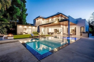The Woodley Villa