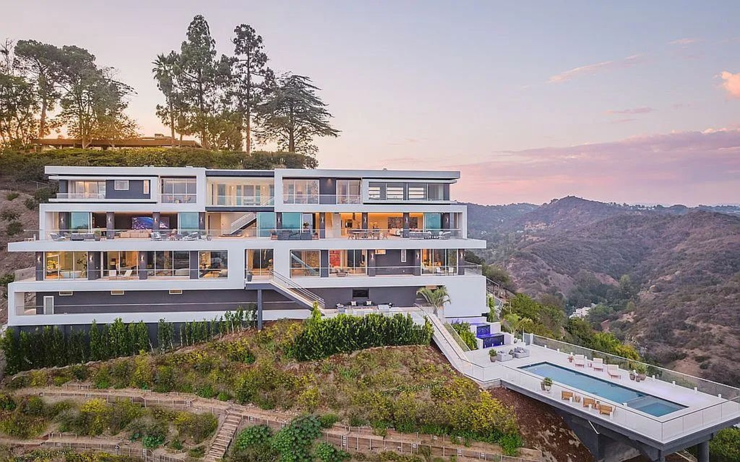 The Airbell Estate - luxury villa rental for the 2028 Olympics Los Angeles
