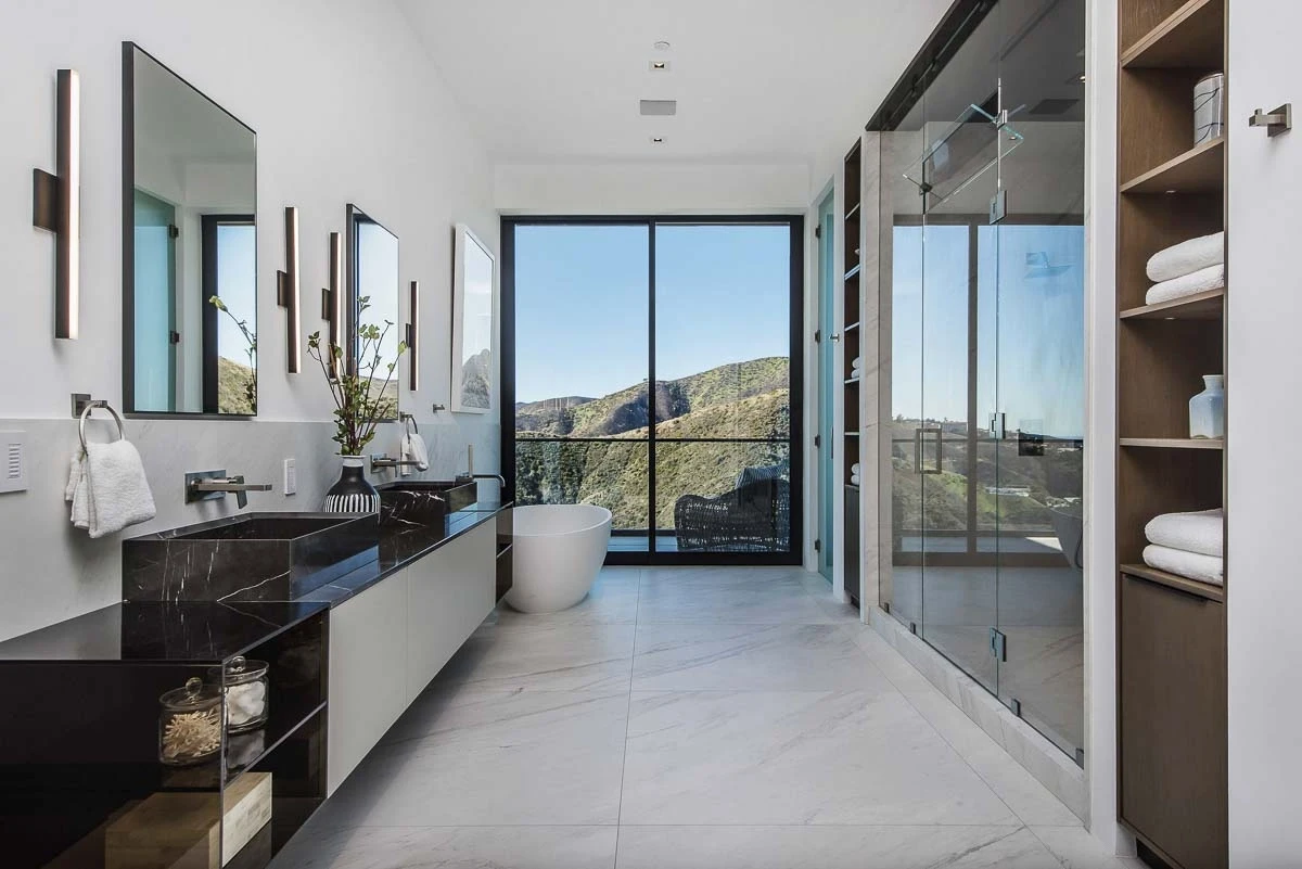 The Linda Flora Villa