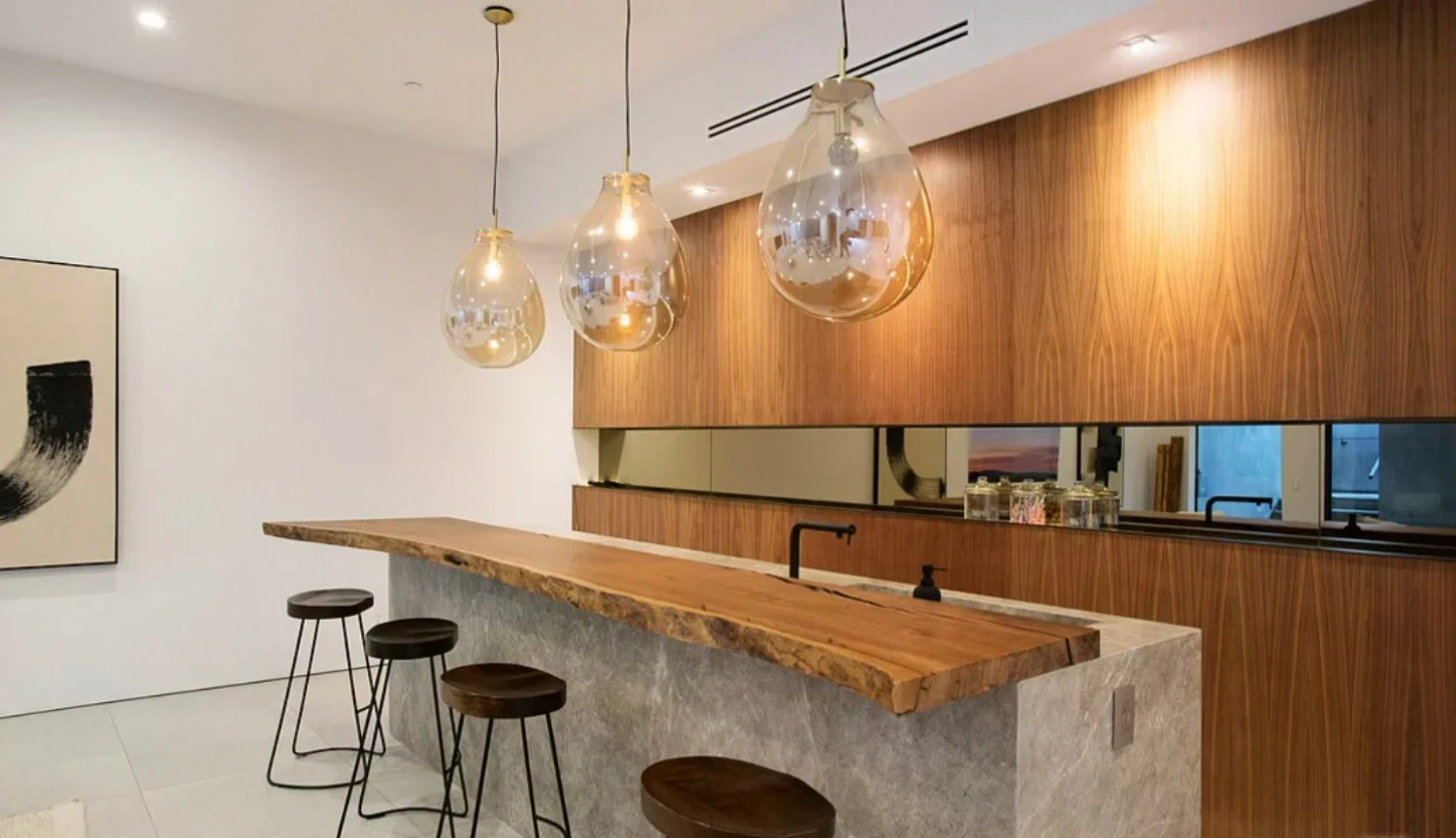 The Foothill Mansion