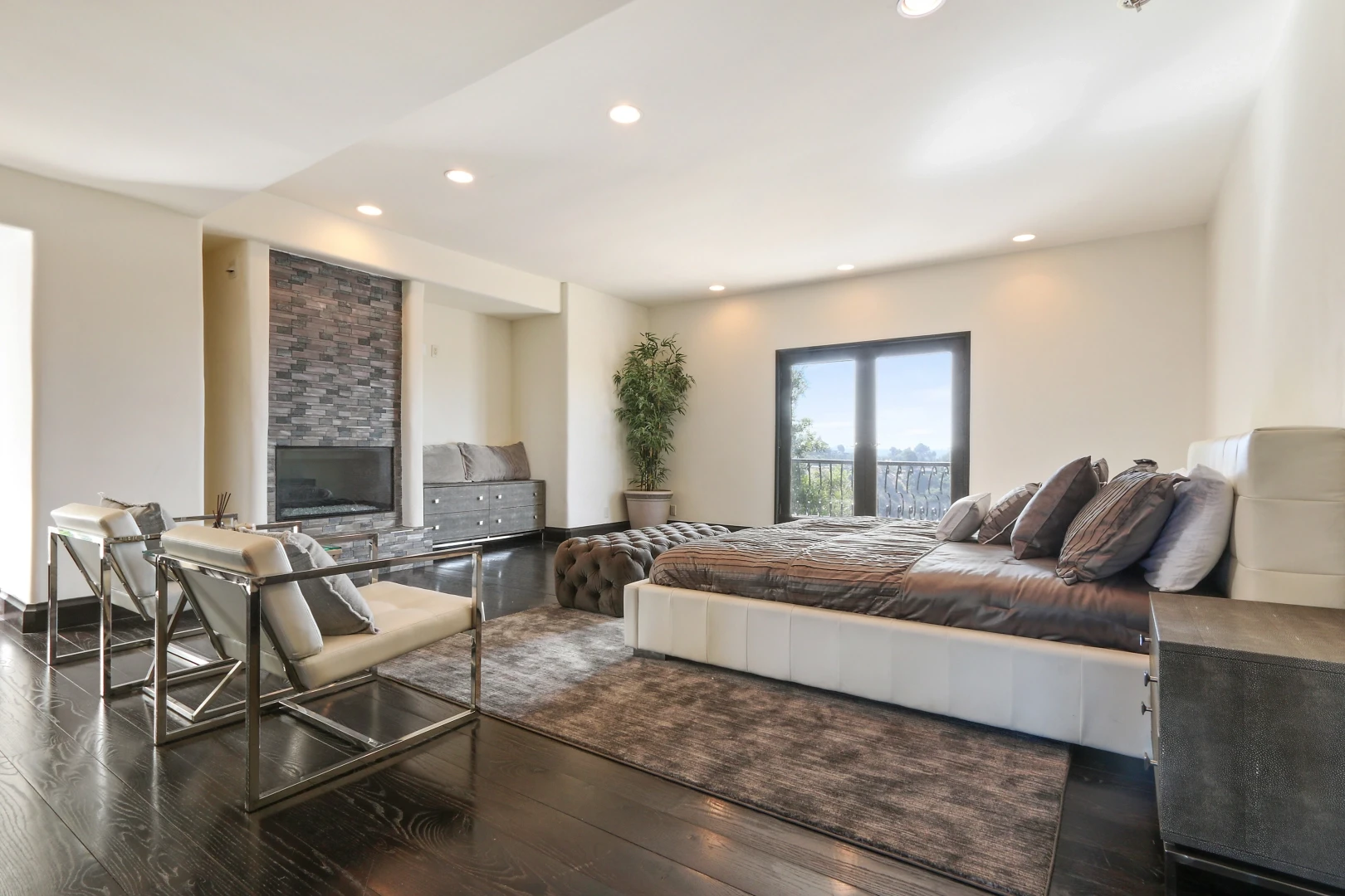 The Mulholland Villa