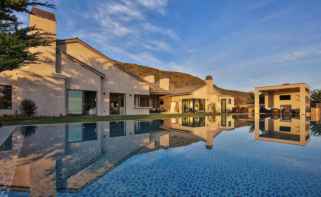 The Dusk Villa