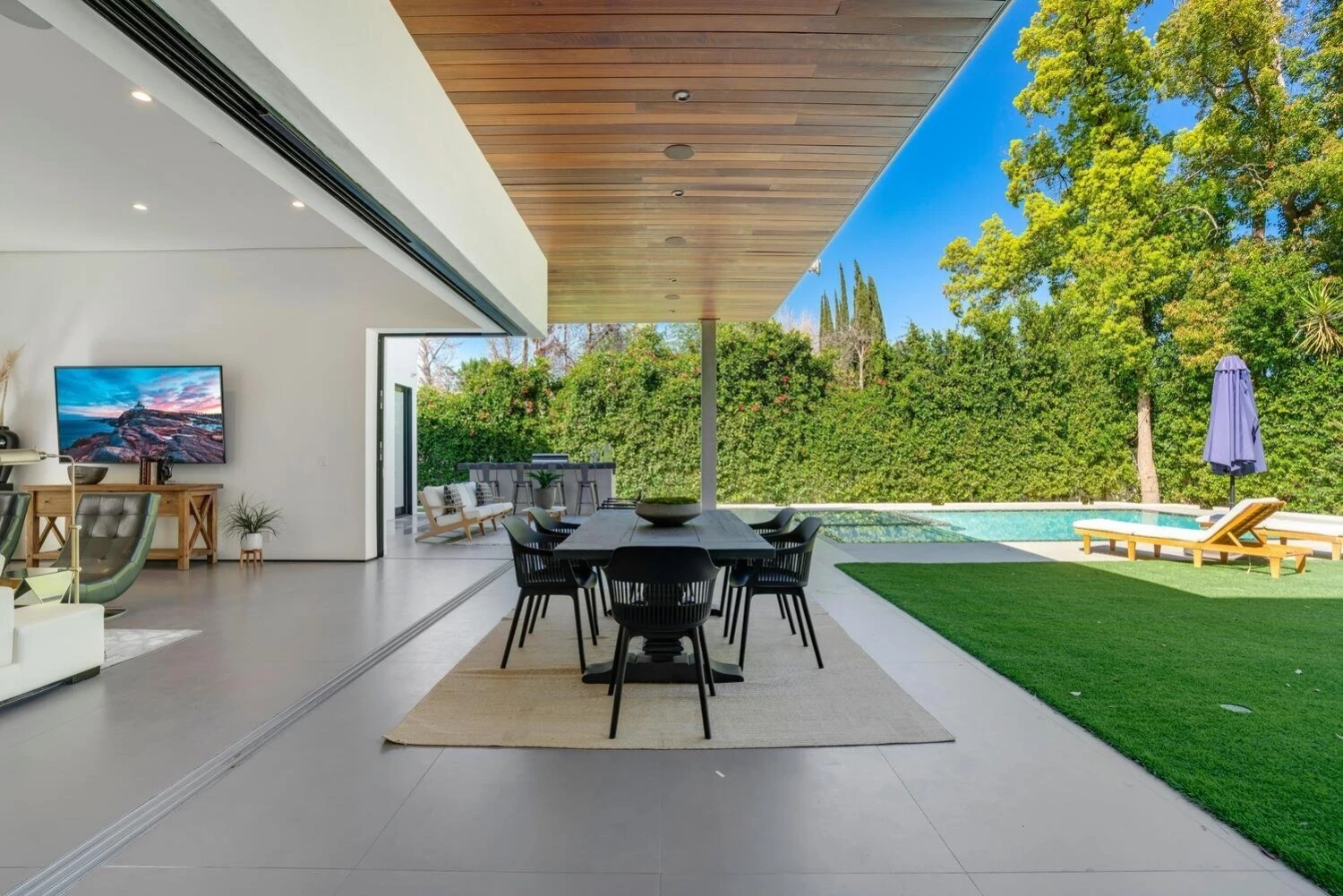 The Woodley Villa