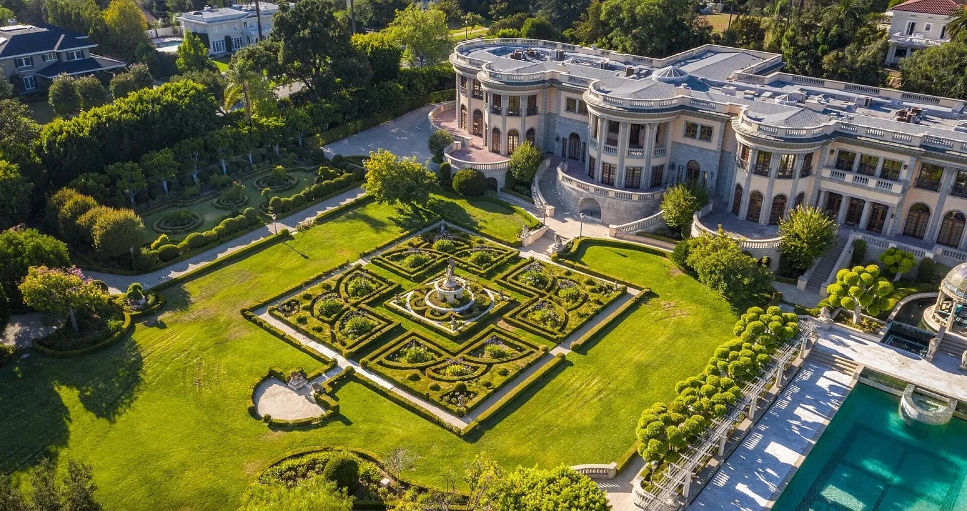 The Oakland Mansion
