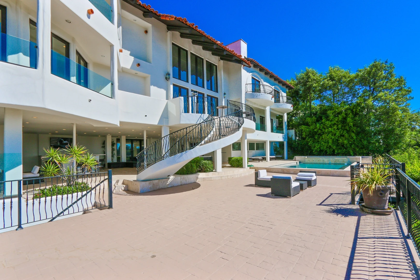 The Mulholland Villa