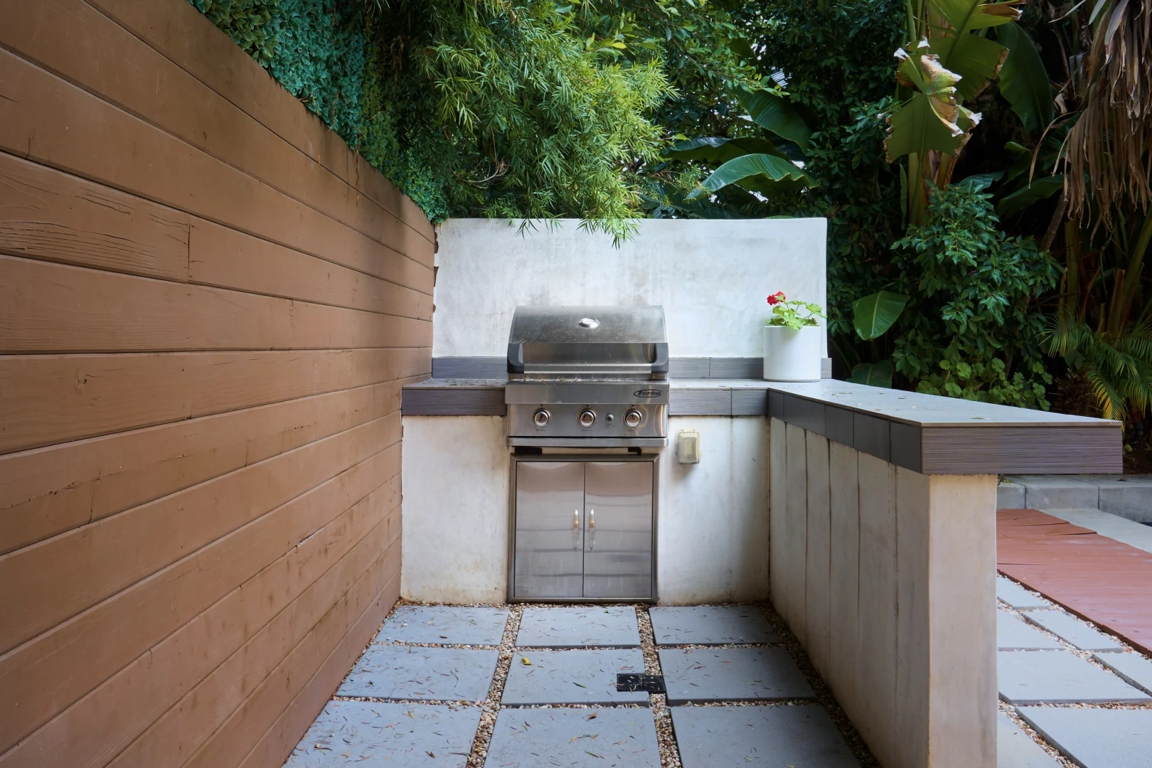 The Havenhurst Villa