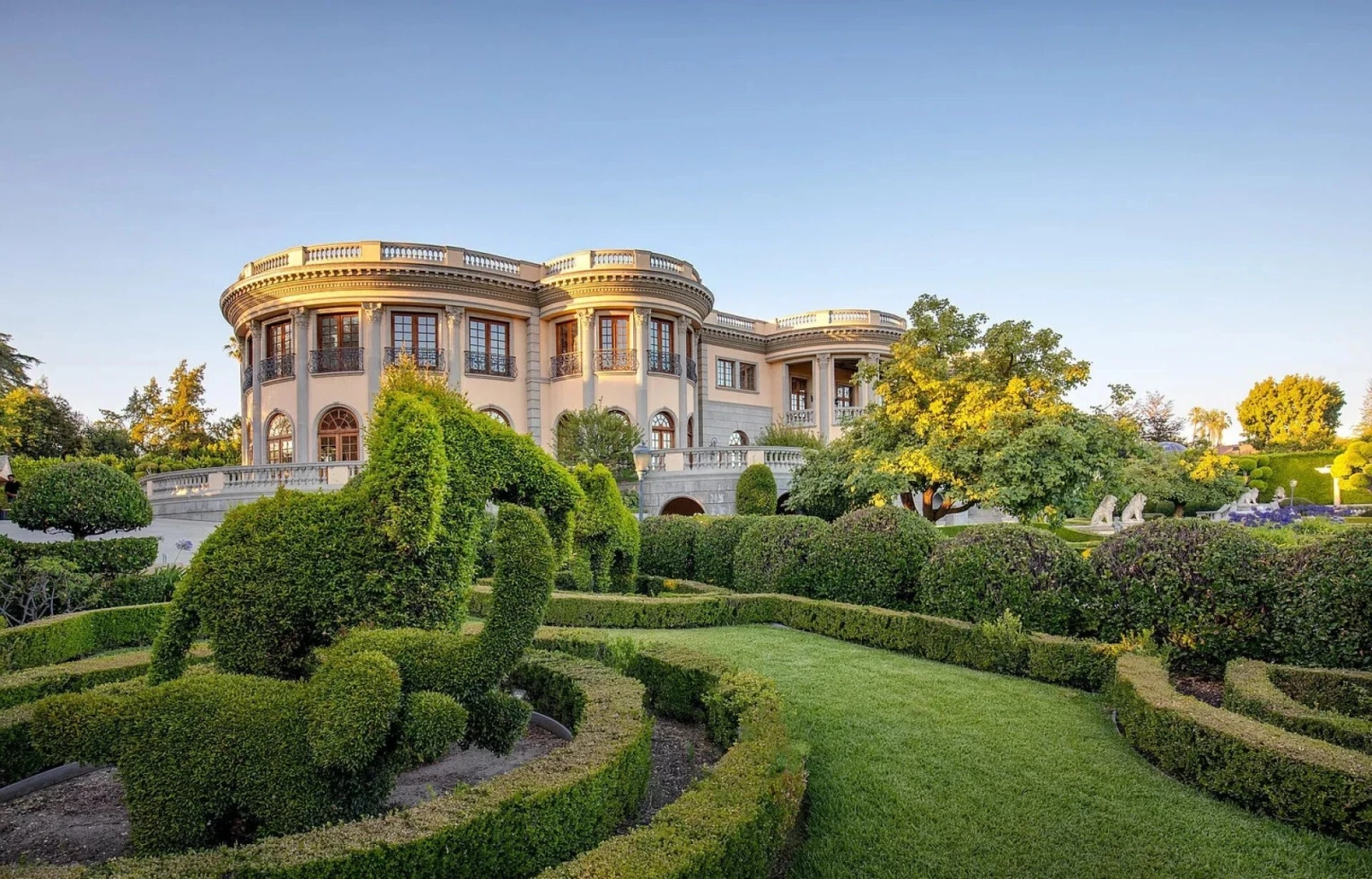 The Oakland Mansion