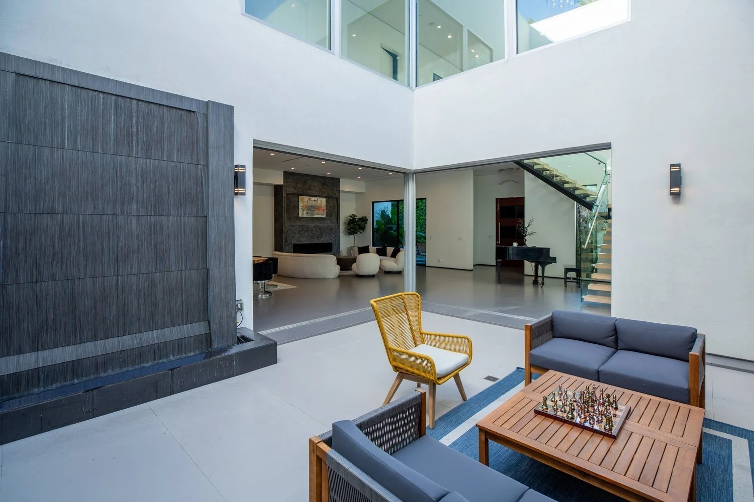 The Woodley Villa