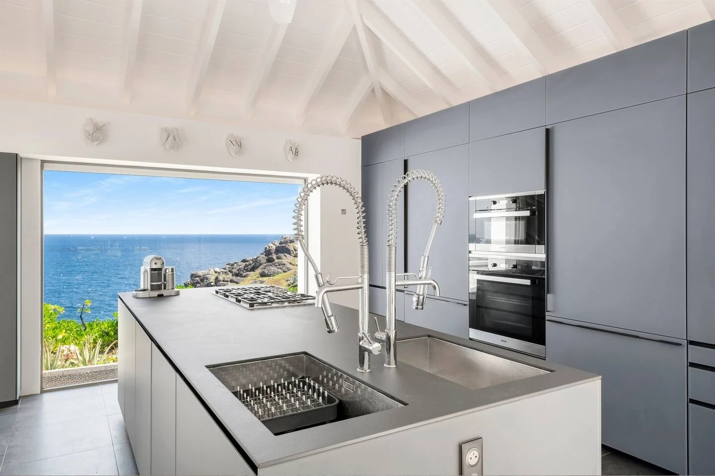 The Casadelmar Villa