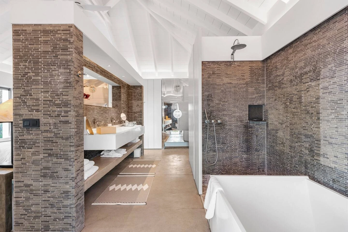 The Casadelmar Villa