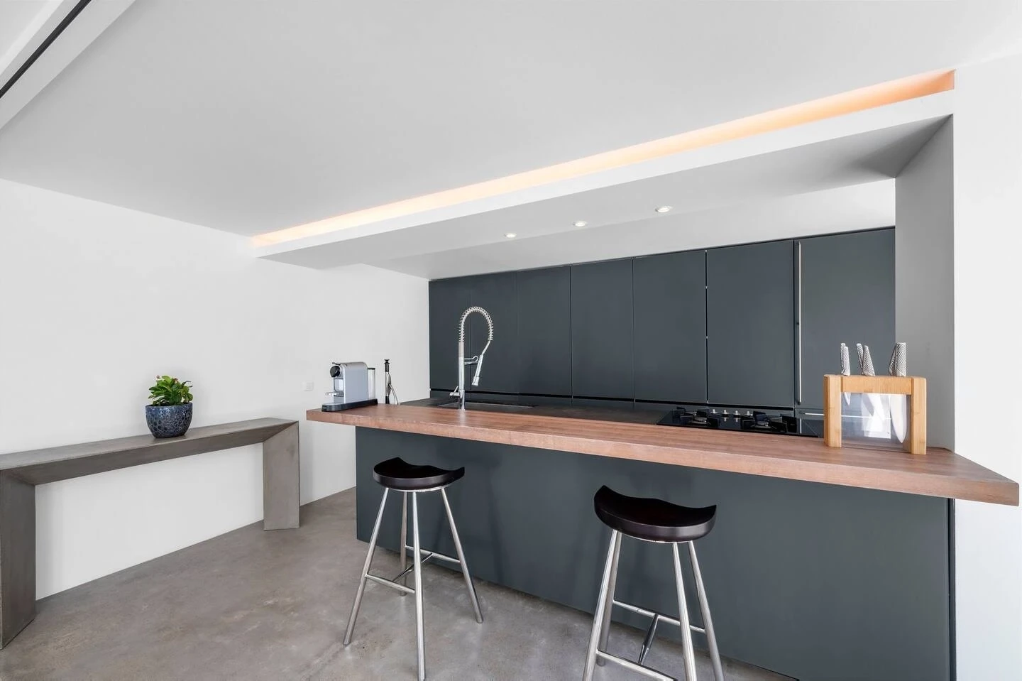 The Casadelmar Villa