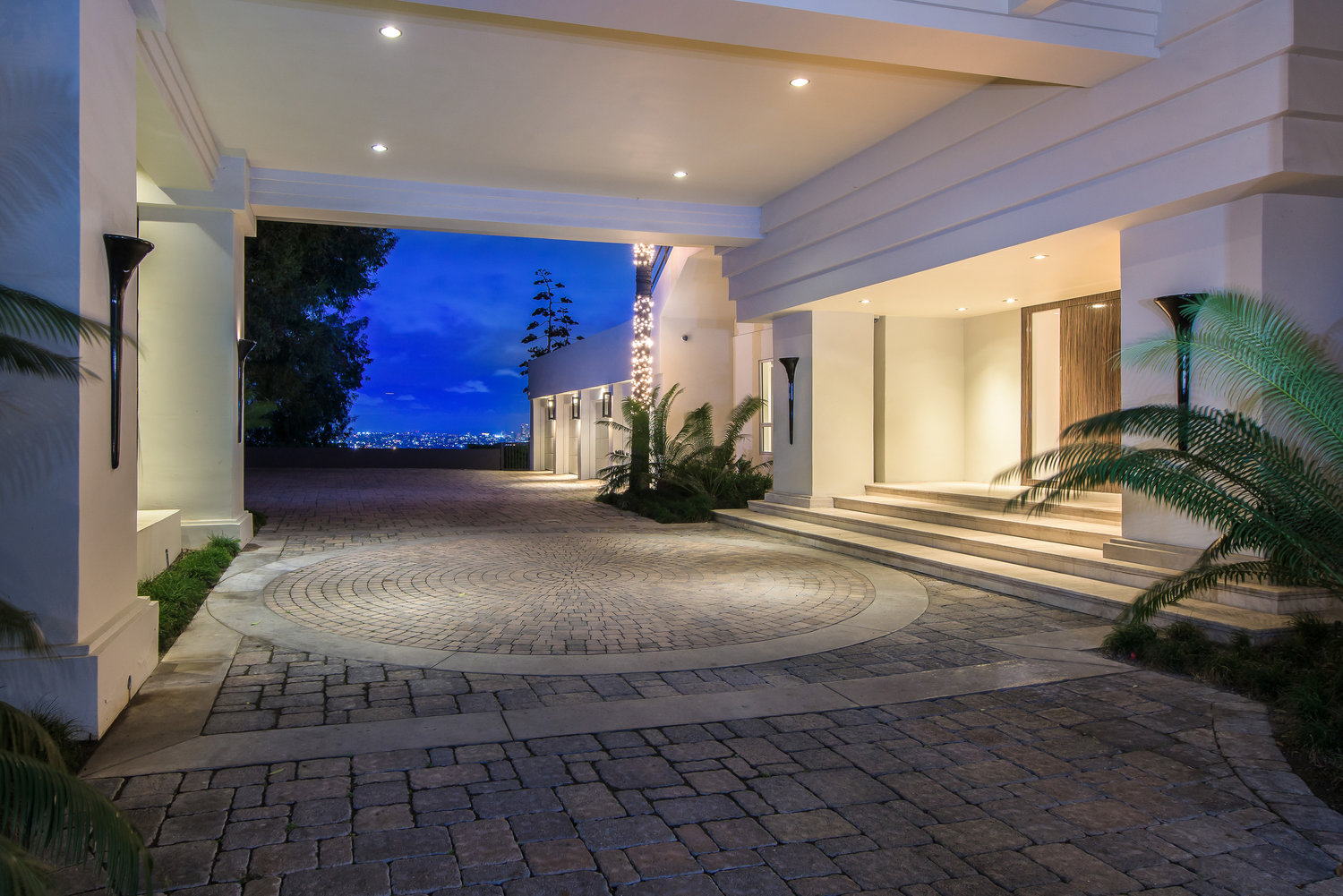 The Mockingbird Mansion