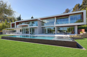 Who’s the Best Villa Rental in Los Angeles?