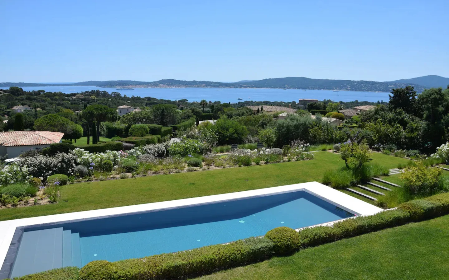 The Voileblanche Villa