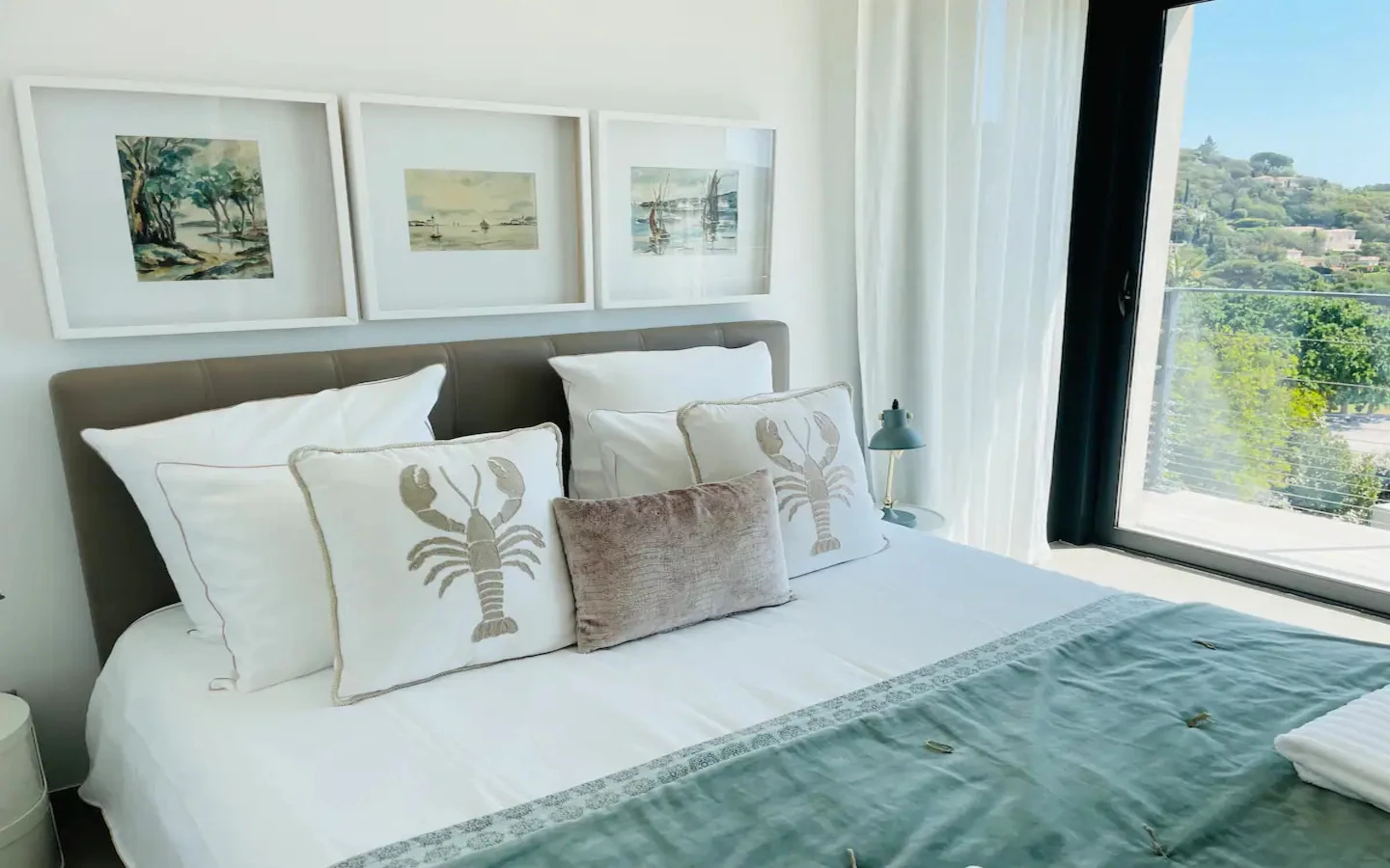 The Voileblanche Villa