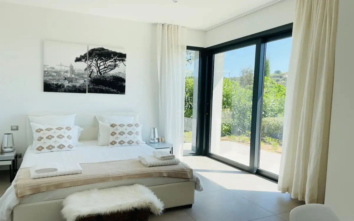 The Voileblanche Villa