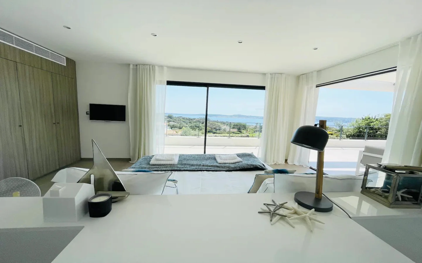 The Voileblanche Villa