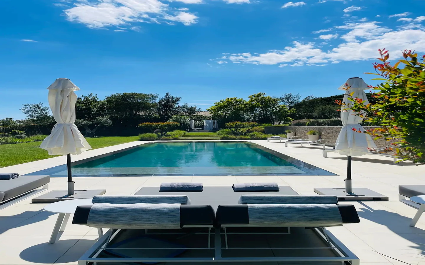 The Voileblanche Villa