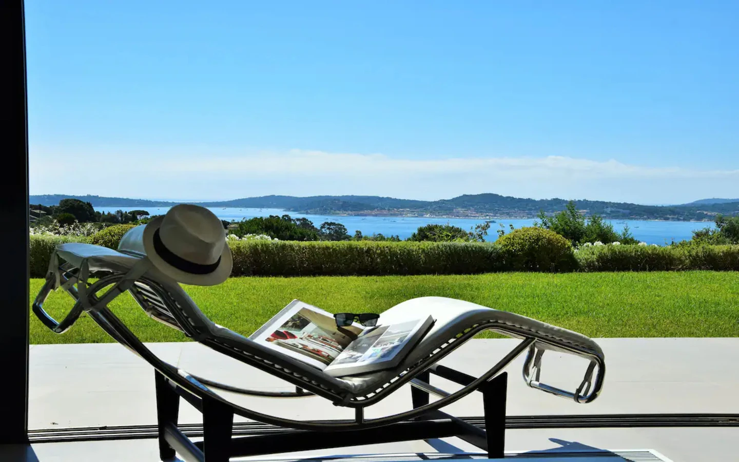 The Voileblanche Villa