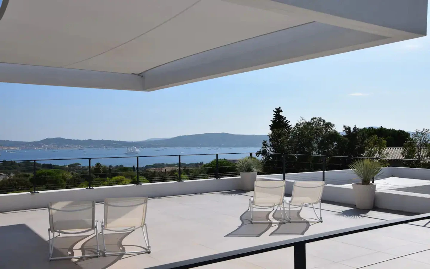 The Voileblanche Villa