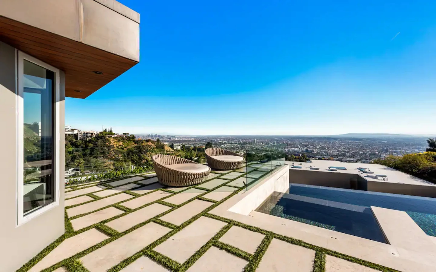 The Nightingale Villa