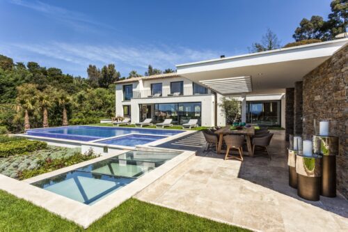 The Humming Villa