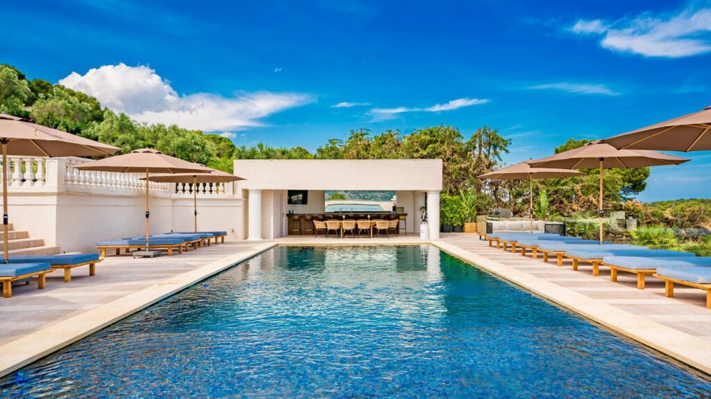 The Leon Villa