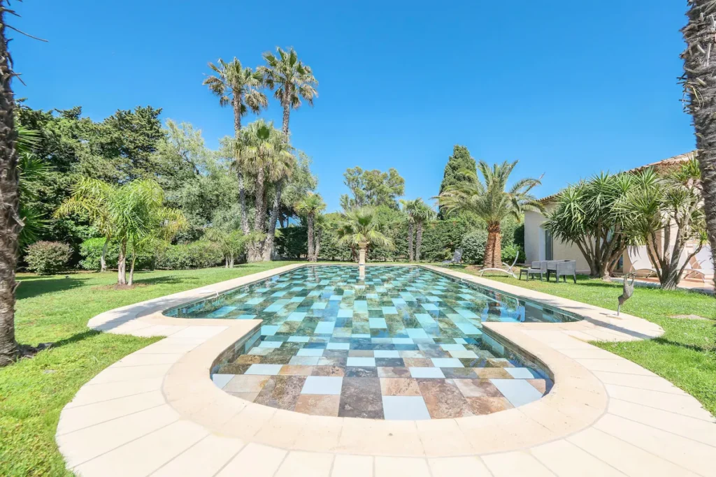 The Aliz Villa