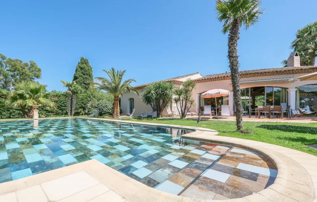 The Aliz Villa