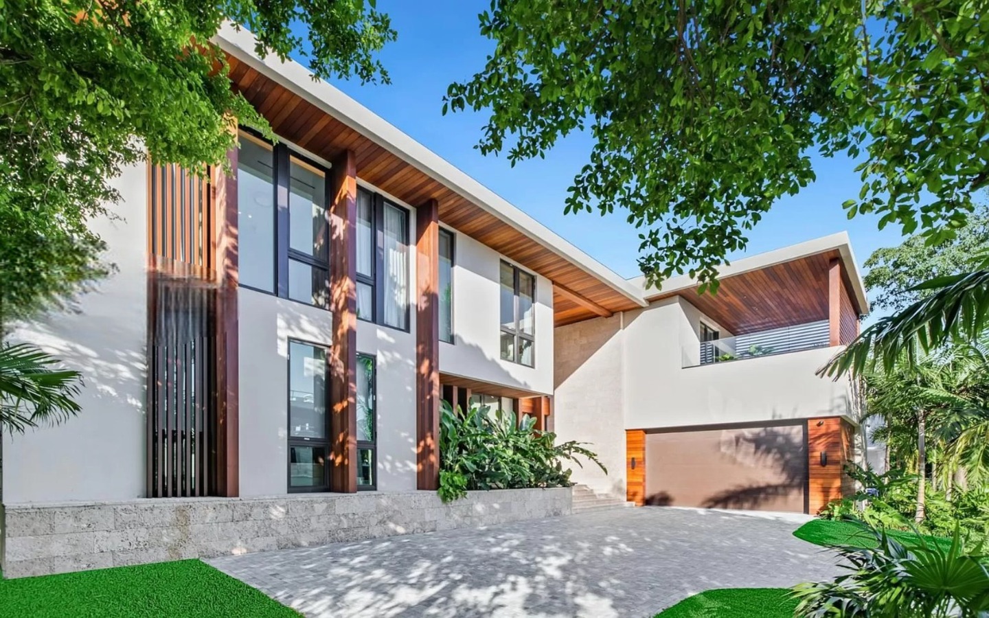 The Venetian Mansion