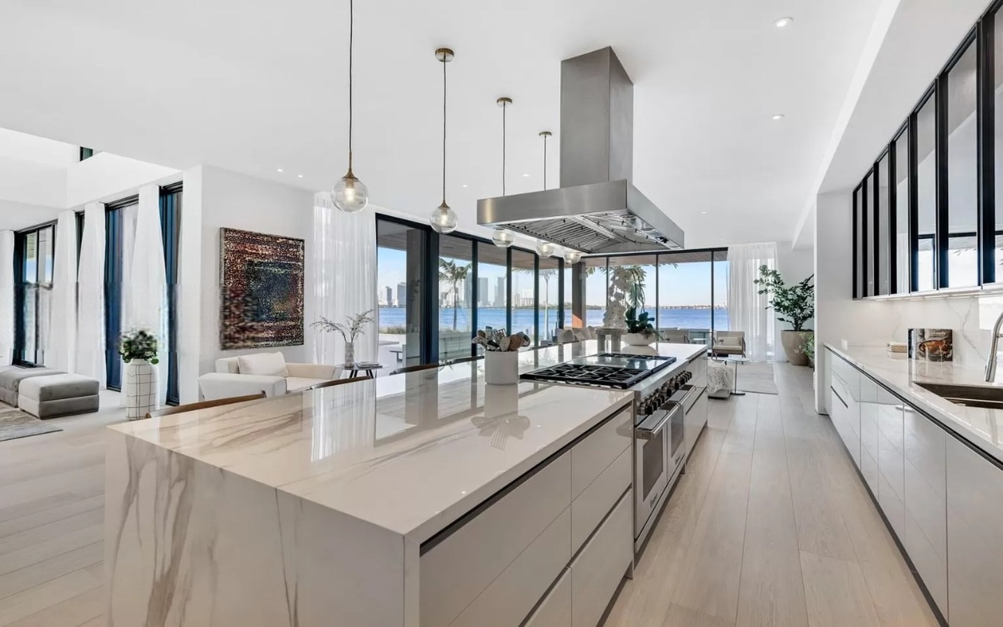 The Venetian Mansion