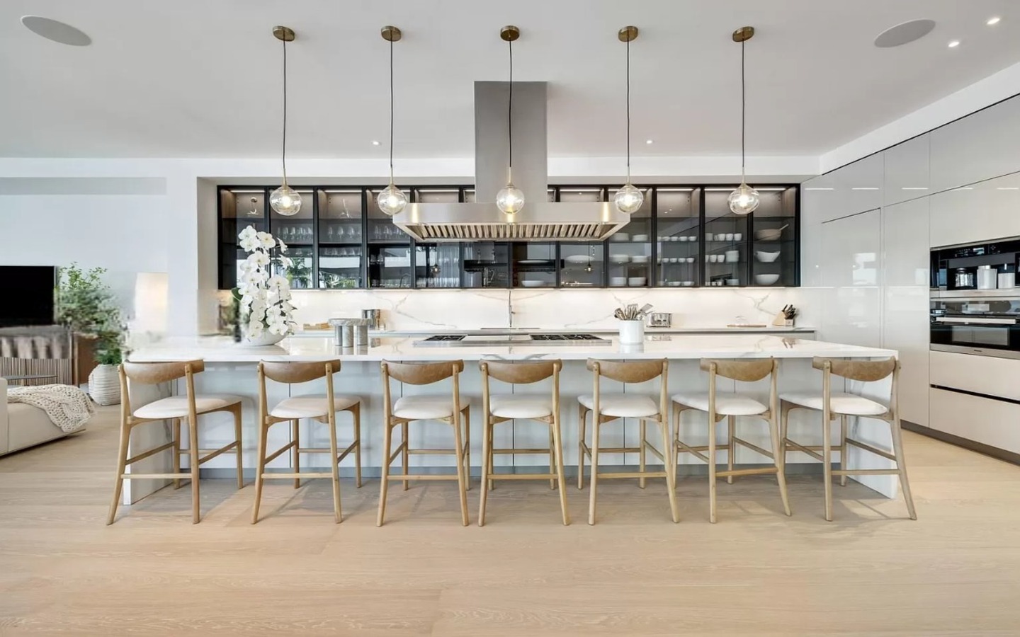 The Venetian Mansion