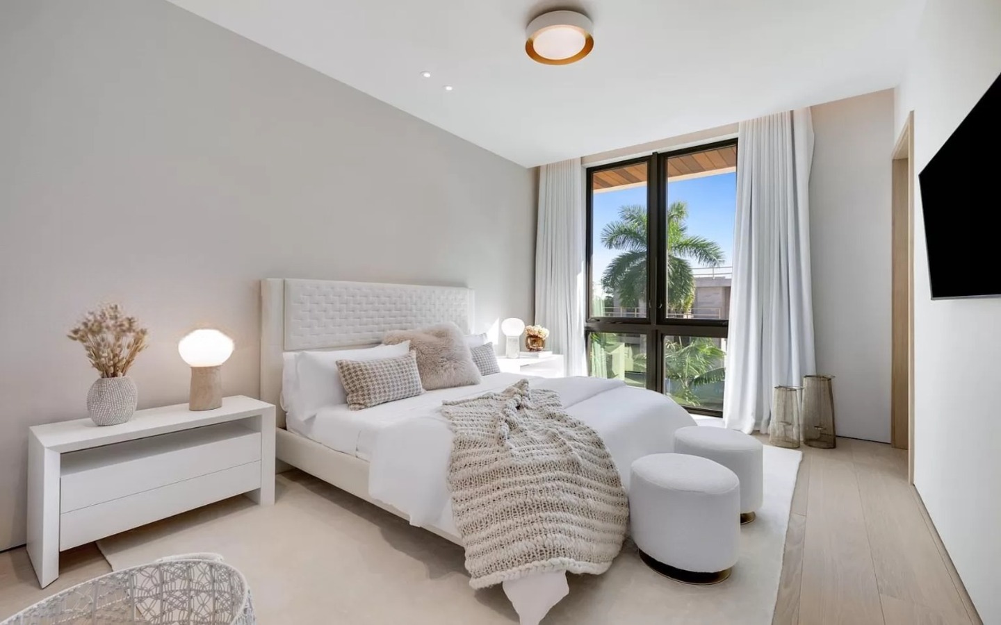 The Venetian Mansion