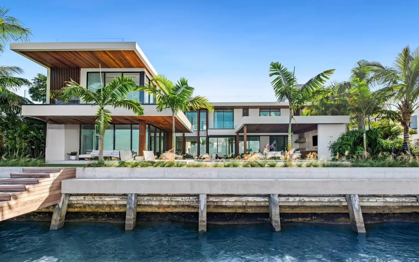 The Venetian Mansion