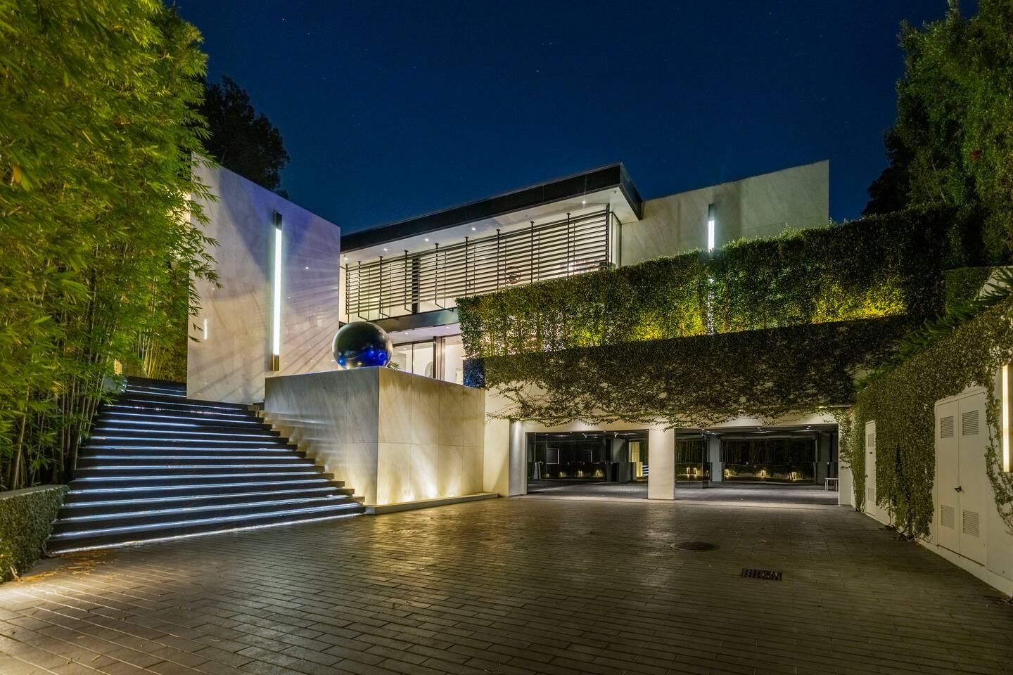 The London Mansion