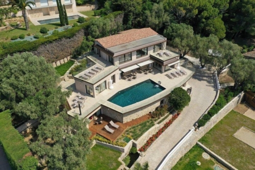 The Fana Villa