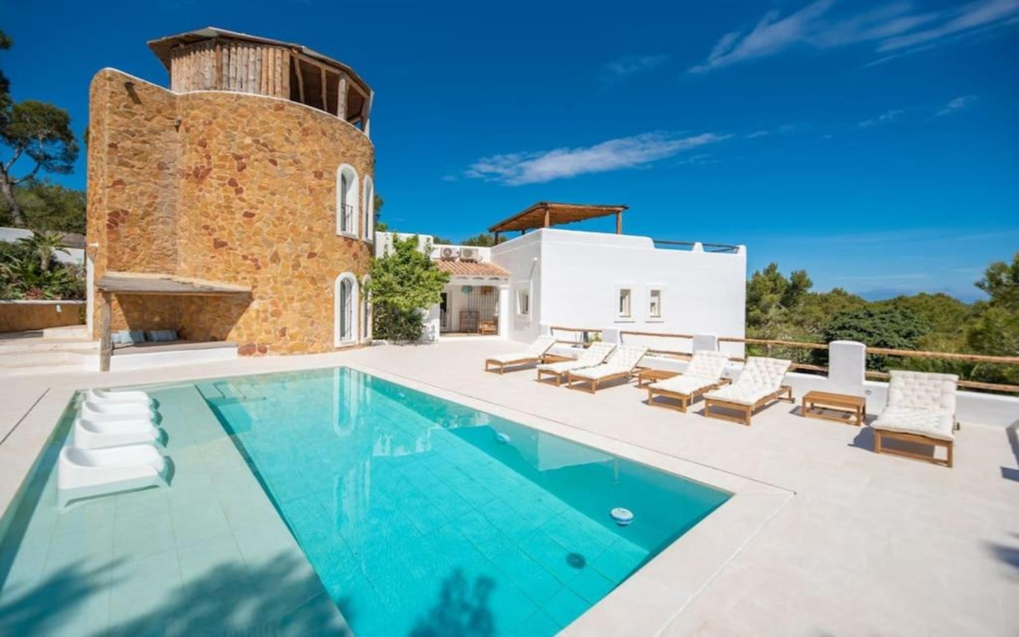 Luxury Villas in Ibiza Spain