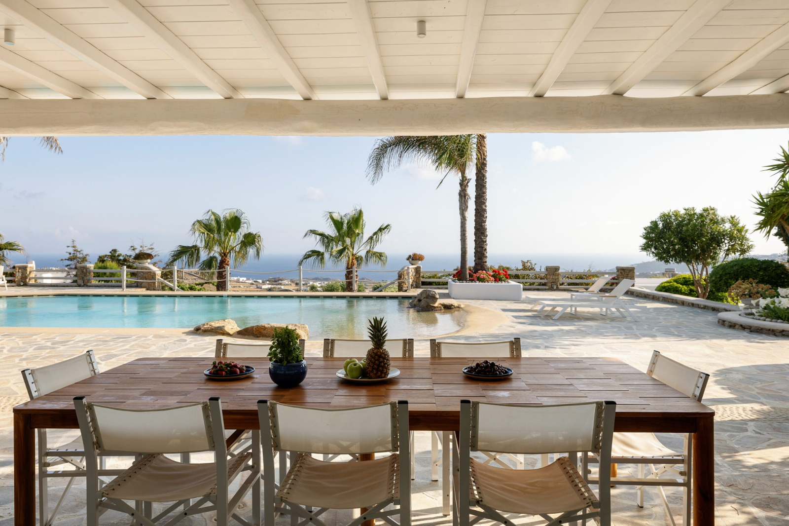 The Best Neighborhoods to Stay in Luxurious Mykonos Vacation Rentals