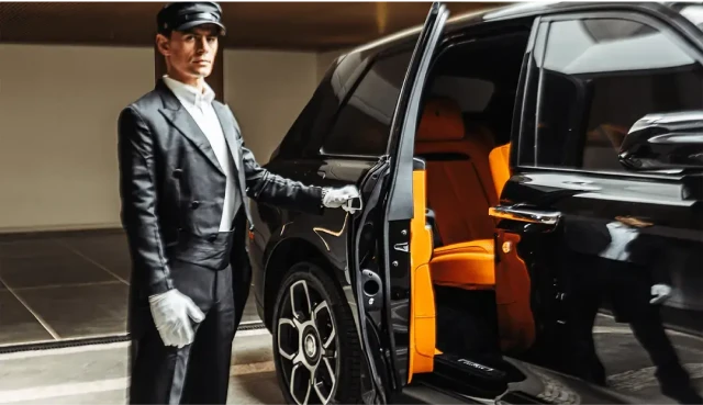 Luxury Chauffeurs Service