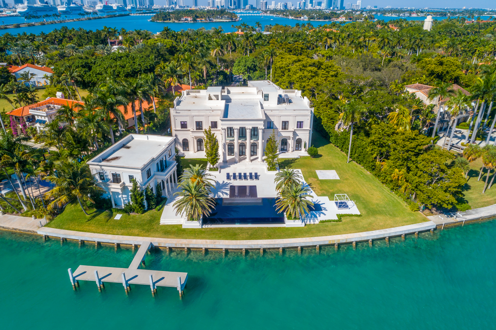 Luxury villa with private pool Miami