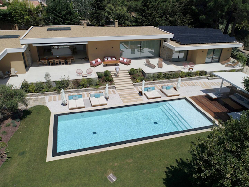 St Tropez Villa Rentals