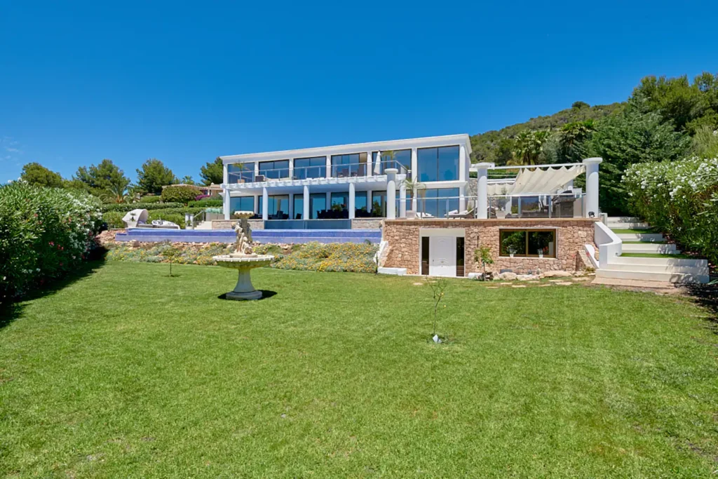The Bianca Villa