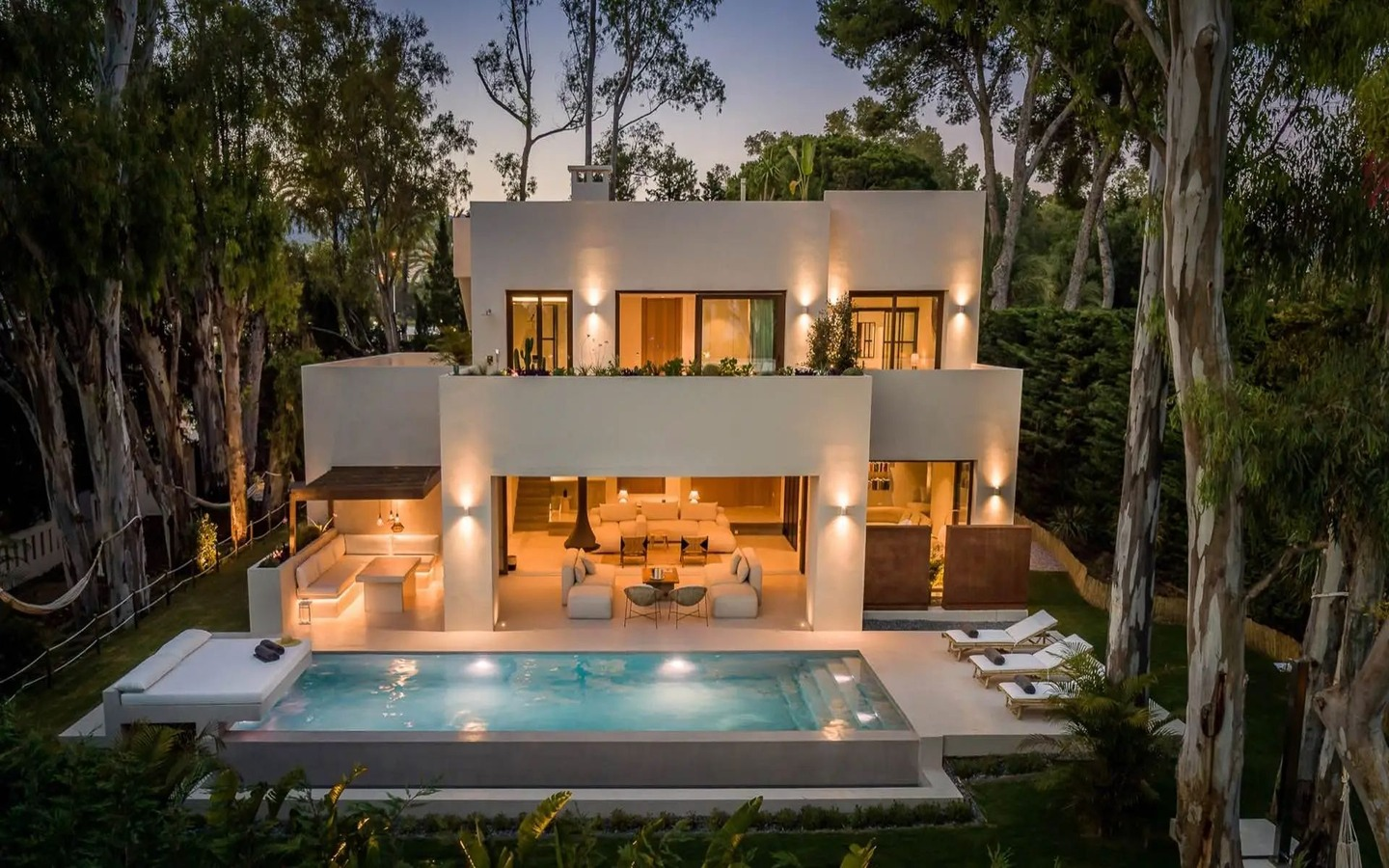 How To Manage Your Luxury Villa Rental in Marbella?