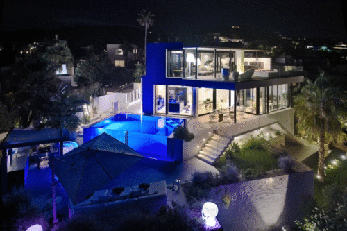What to Look for Before Booking a Luxury Villa Rental Ibiza