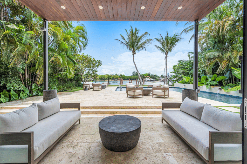 Why Hiring a Vacation Rental Management Company in Miami is a Smart Move?