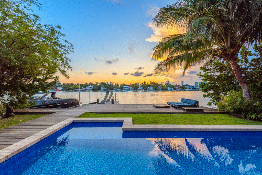 How Do Miami’s Beachfront Villas Redefine New Year Relaxation and Celebration?