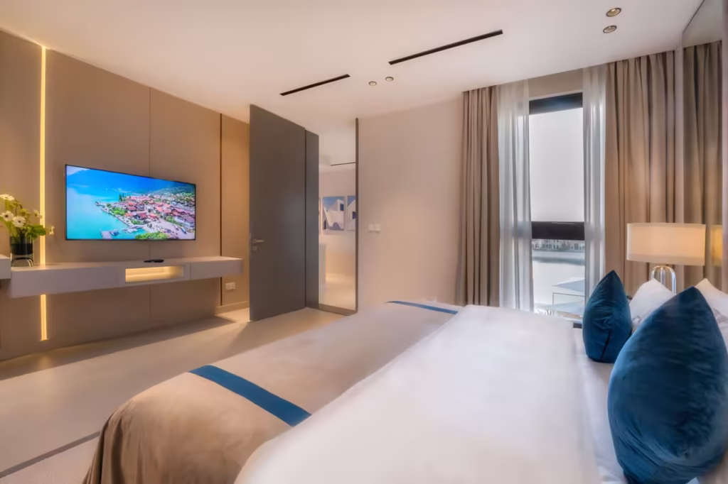 Bedroom 6