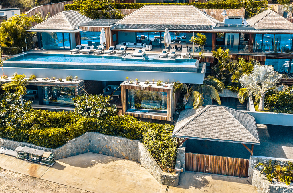 Why Do Couples Prefer Saint Barthelemy Vacation Rentals for a Romantic New Year Escape?