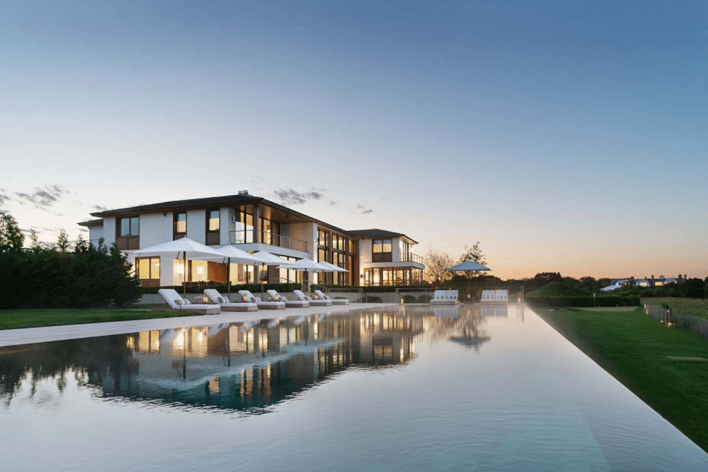 Where to Rent a Villa in Hamptons: Luxury Travel